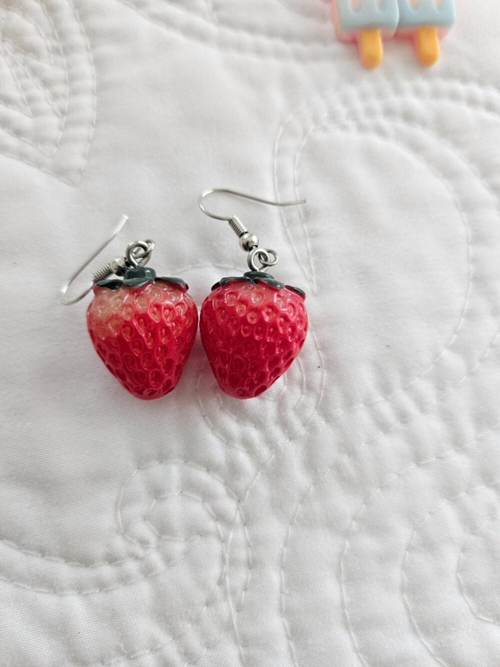 Cute earings bundle - Picture 6 of 16